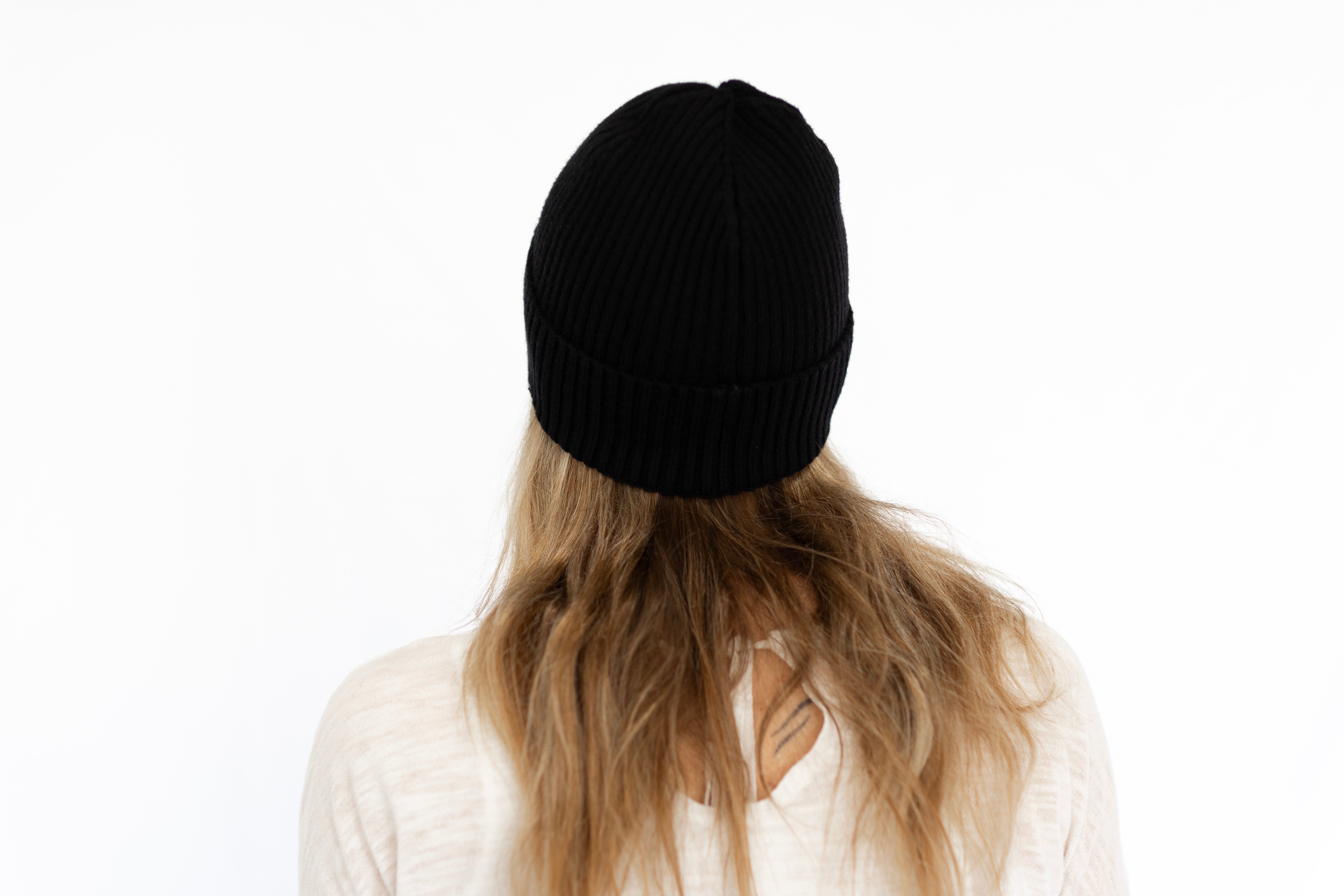 Tuque logo de cuir